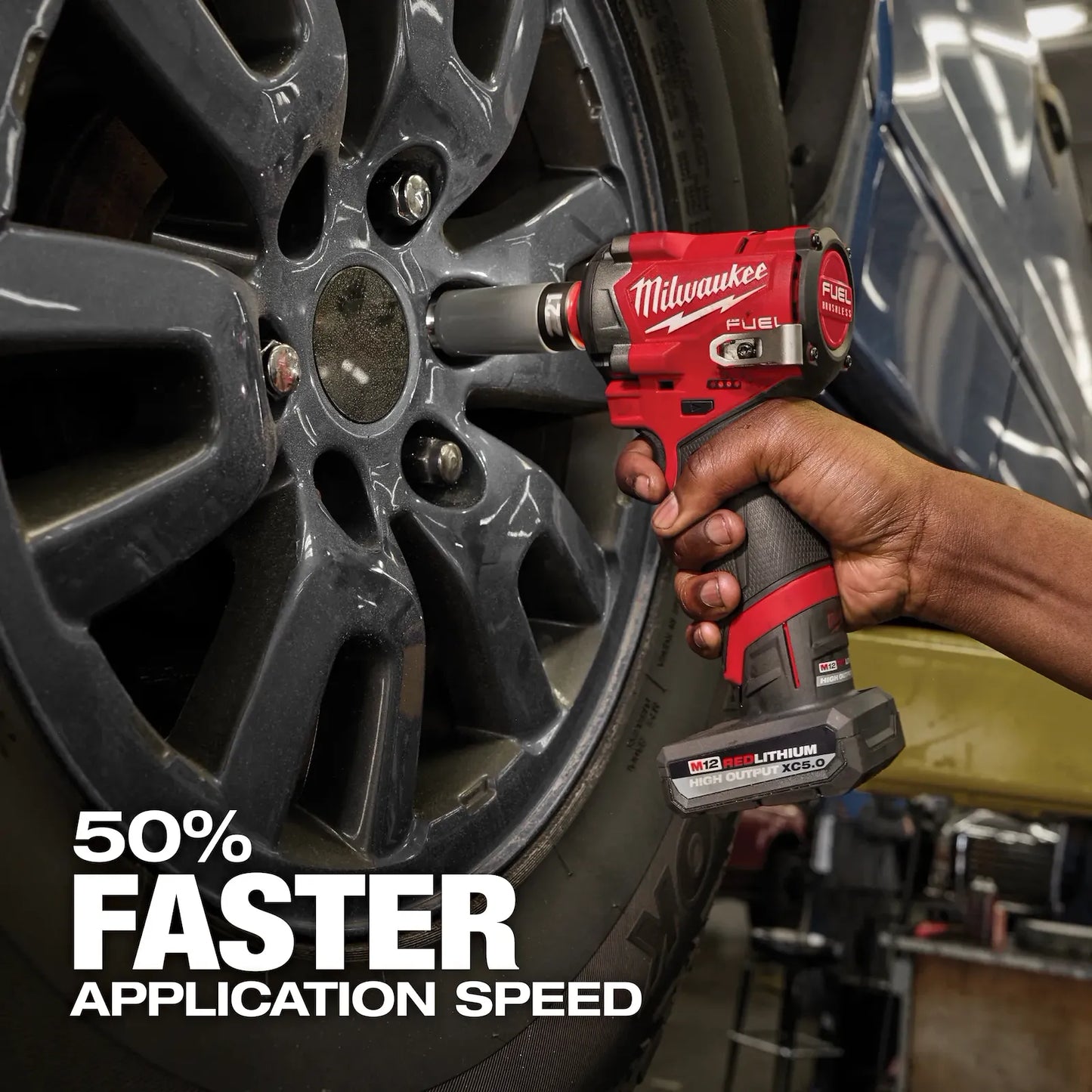 Milwaukee 2563-20 M12 FUEL Stubby Impact Wrench 1/2" + FREE Battery
