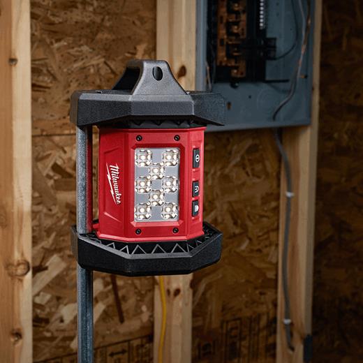 Load image into Gallery viewer, Milwaukee 2361-20  Trueview LED Flood Light M18 ROVER 1500 Lumens + 5ah 18V Battery
