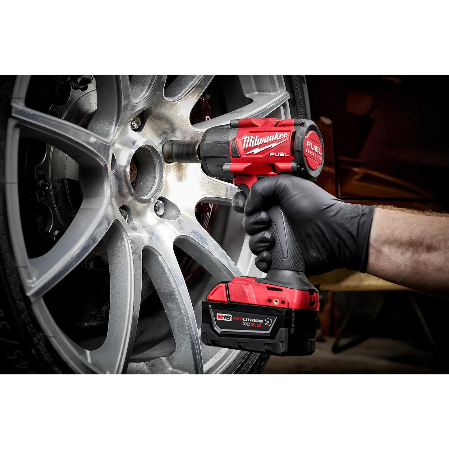 Milwaukee 2962-20 M18 FUEL™ 1/2" Mid-Torque Impact Wrench w/ Friction Ring + FREE Battery