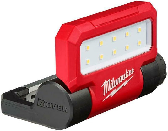 Milwaukee 2114-21 USB Rechargeable Pivoting Flood Light 550-Lumen  + Free Battery