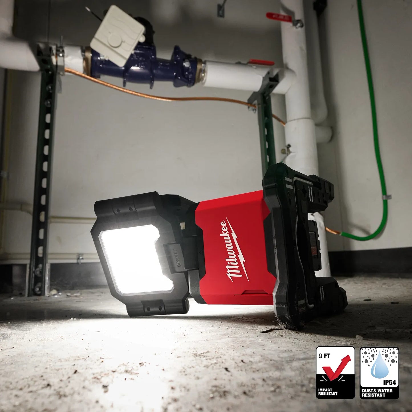 Milwaukee 2368-20 M18 ROVER Dual Power Triple-Panel Flood & Area Light + FREE Battery