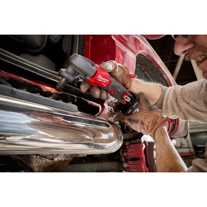 Milwaukee 2476-20 M12 16 Gauge Variable Speed Nibbler + FREE Battery
