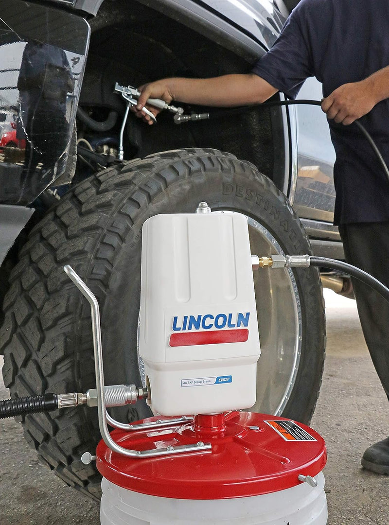 Load image into Gallery viewer, Lincoln 989, 50:1 Air Grease Pump - 7500 PSI, 1/4in. Inlet
