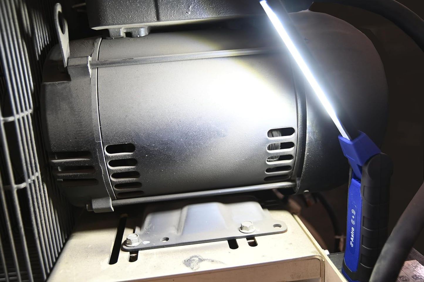 Astro Tools 52SLMAX 750x2 Lumen Wirelessly Rechargeable Folding Double-Sided LED Slim Light