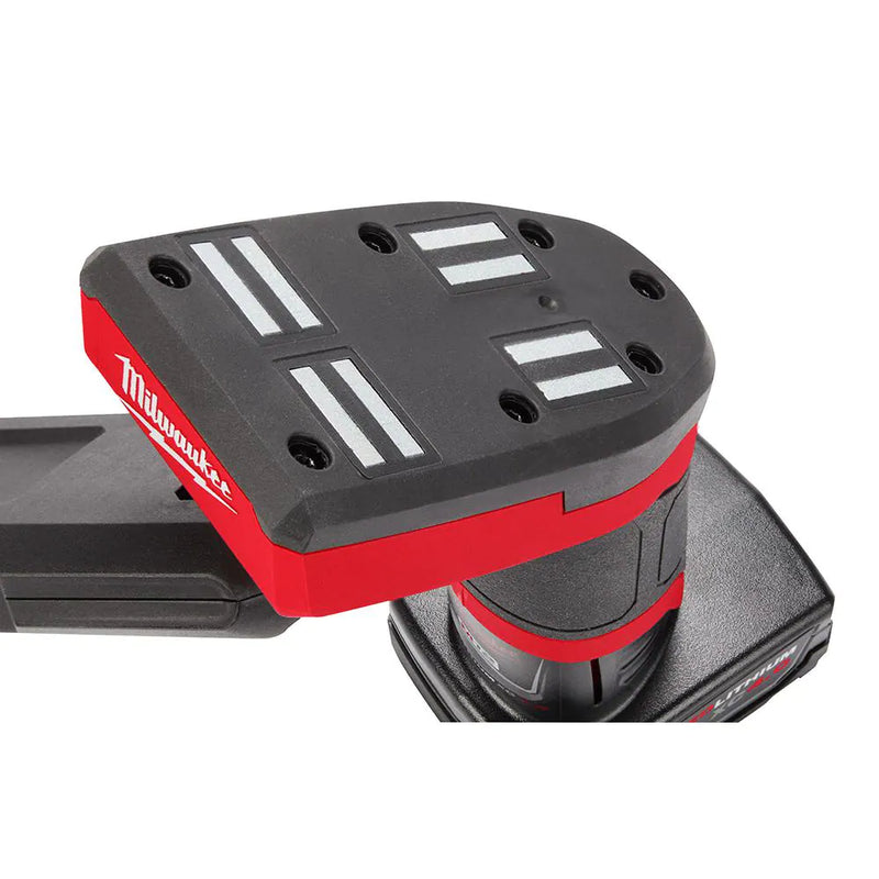 Load image into Gallery viewer, Milwaukee 2126-21XC M12 12V Lithium-Ion Cordless LED Underbody Light w/ 4.0 Ah Battery + Charger
